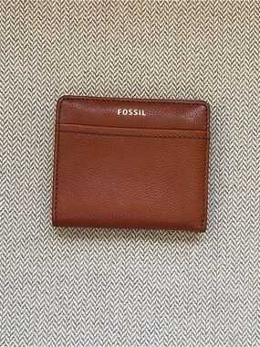 Fossil Cognac Brown Pebbled Leather bifold wallet